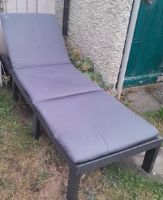 Sun lounger