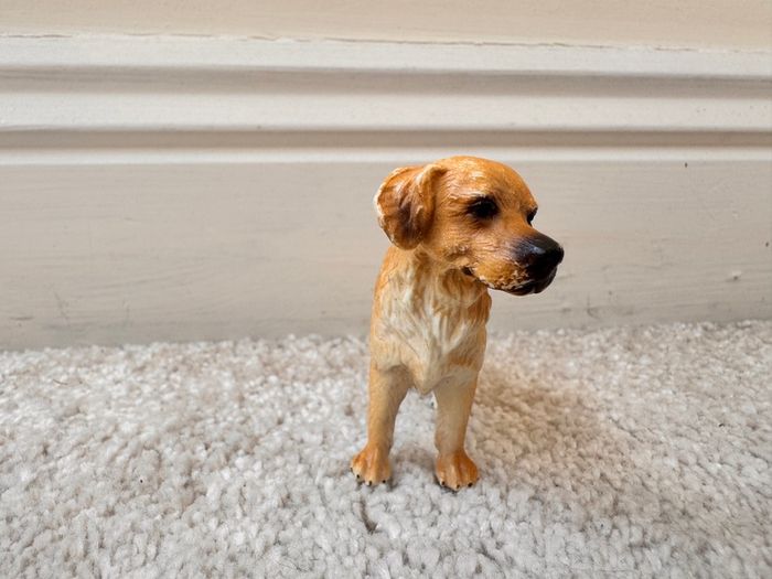 Schleich Farm World Golden Retriever D 73527 approx. 6 cm. tall Used Please see photos