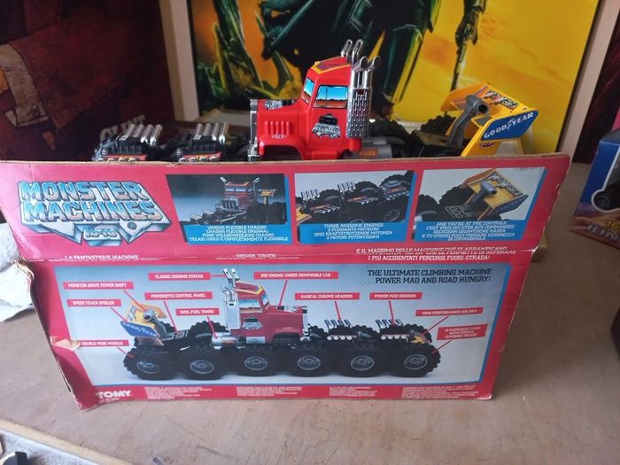 Vintage 80s Monster Machine 16-16 Tomy works great with box