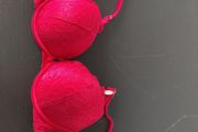 RED Bra push up 32 a new