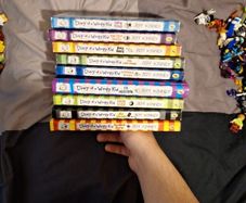 Diary of a Wimpy Kid Book Bundle - 9