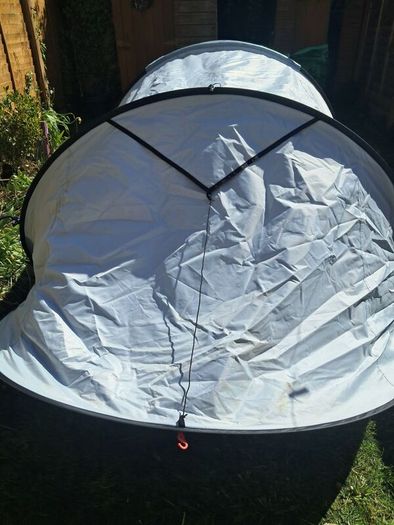 3 man pop up fresh and black 2 second tent