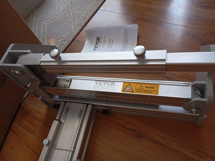 Floor cutter