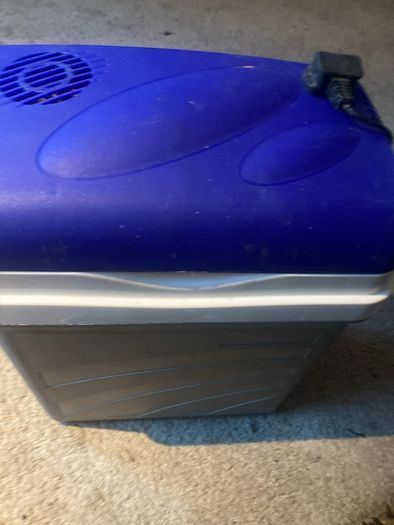 electric cooler box