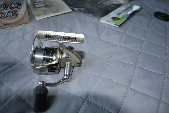 Shimano Twin Power Mg C 2000 S