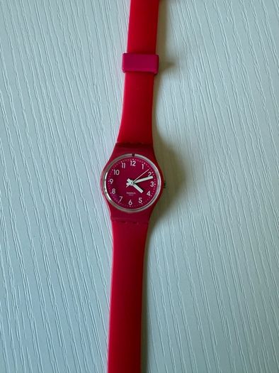 Swatch unisex watch, dark pink colour, excellent condition