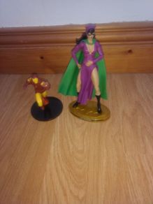 Dc Universe Batman Legacy Edition Catwoman Classic Action Figure  and IRON MAN