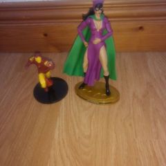 Dc Universe Batman Legacy Edition Catwoman Classic Action Figure  and IRON MAN