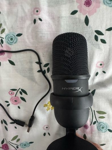 Hyper x solocast usb microphone