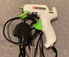 Hot glue gun