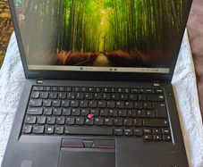 Lenovo ThinkPad T470s  - i7-7600U, 20GB RAM, 256GB NVMe, 14 in Touchscreen