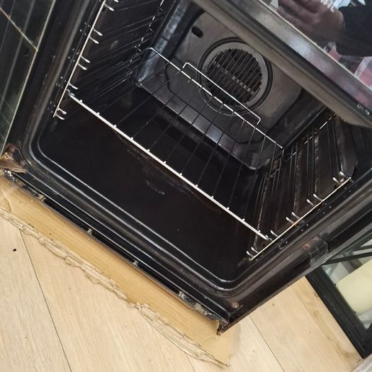Cooker