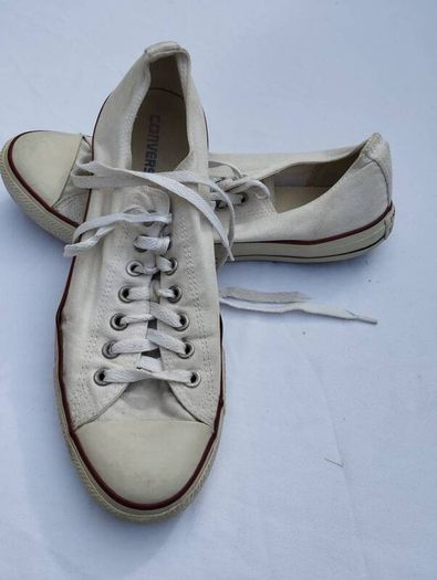 Converse all star canvas shoes