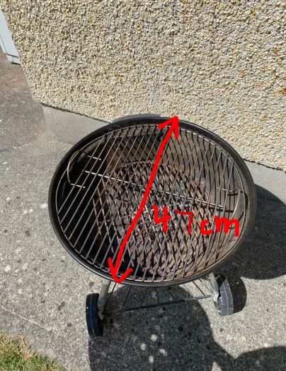 WEBER charcoal barbecue (bbq)