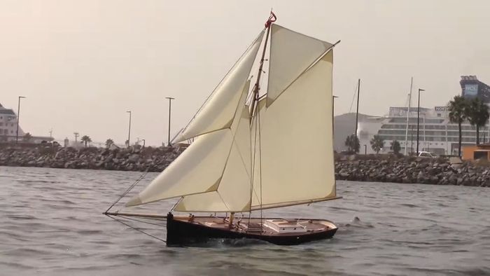RC Pilot Cutter model boat - 1/8 inch pine plywood