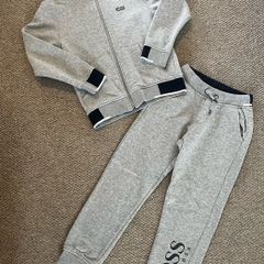 Hugo Boss boys tracksuit age 8