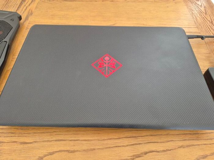 Hp Omen 17" Gaming Laptop | I7-7700hq | Gtx 1070 8gb | 32gb Ram | 256gb Ssd + 1tb Hdd | + Cooling Pad | Windows 11