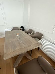 Horsen Y leg Table from diamond furniture