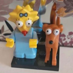 Maggie and Santas little helper - Lego Simpsons minifigure 2015