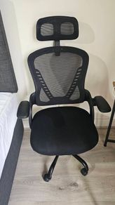 office chair and desk