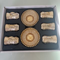 plate and cups