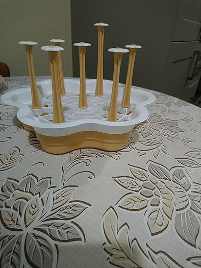 Flower shape glass stand with tray