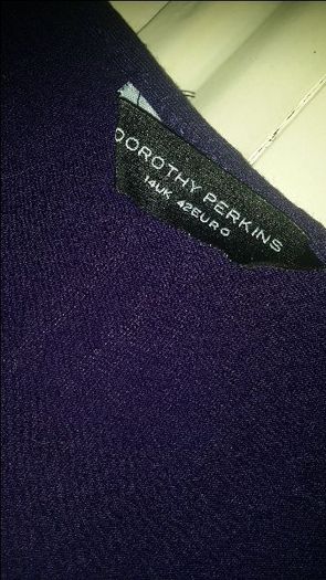 Dorothy Perkins purple top Perfect condition size UK14 EU42 Postage included