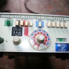 Fluke 515A Portable Calibrator