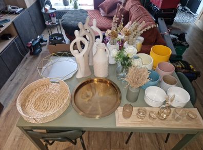 house clearance decor -- quick sale
