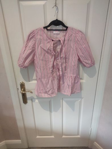 pink stripe top