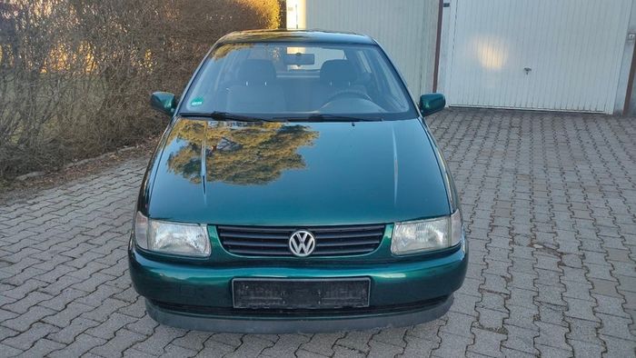 Volkswagen Polo 1.6 Petrol