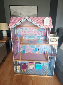 dolls house