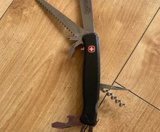wenger swiss army multitool RARE camping fishing victorinox leatherman
