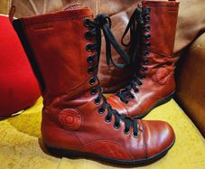 Vagabond Lace Up Leather Boots Rare Like New (Size 39)