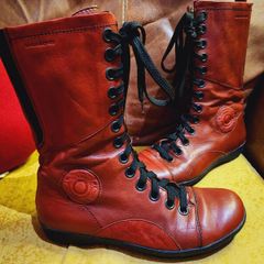 Vagabond Lace Up Leather Boots Rare Like New (Size 39)