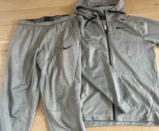mens tracksuit Nike