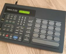 Roland R-70 Human Rhythm Composer Drum Machine