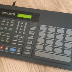 Roland R-70 Human Rhythm Composer Drum Machine
