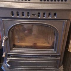 Solid fuel stove