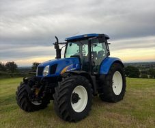 New Holland T6070 tractor