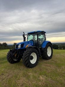 New Holland T6070 tractor