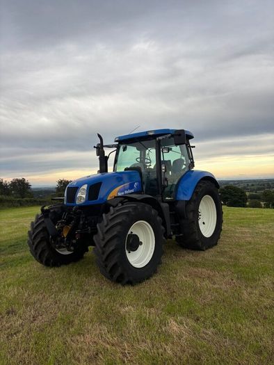 New Holland T6070 tractor