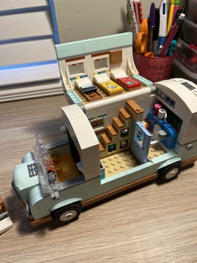 Lego Friends camper van