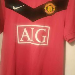 Ryan Giggs Manchester United Home Jersey 2009/10 - Vintage Red Devil Elegance!.