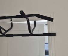 Pull up bar