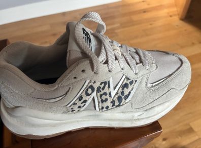 New Balance 5740 beige & leopard print trainers