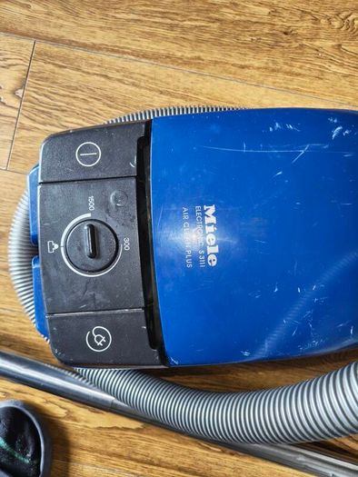 vacuum cleaner