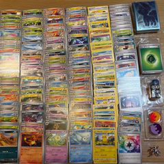 Pokemon Cards & Accessories