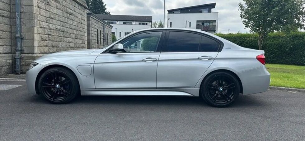 172-registered BMW 330e Plug-in Hybrid