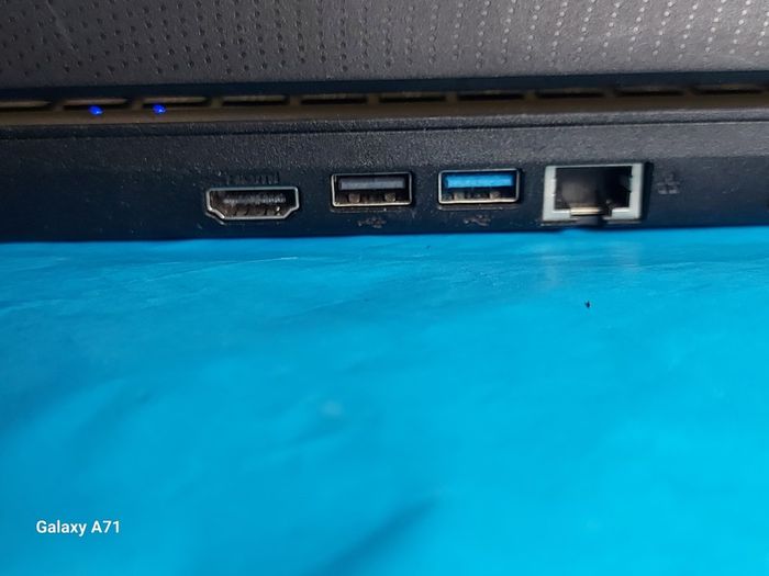 Acer Aspire ES 15, AMD Dual-Core Processor E1-7010, 1.5GHz, 4GB Ram, 1 Terrabyte HDD, Windows 10, Microsoft Edge, Chrome and VLC